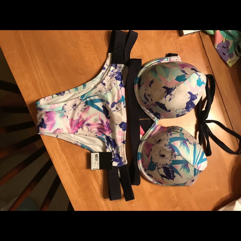 Victoria’s Secret Bikini